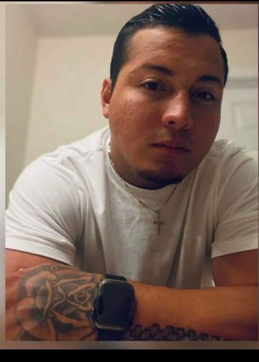 Moises Exequiel Velasquez Osorio photo gallery thumbnail 94 of 237