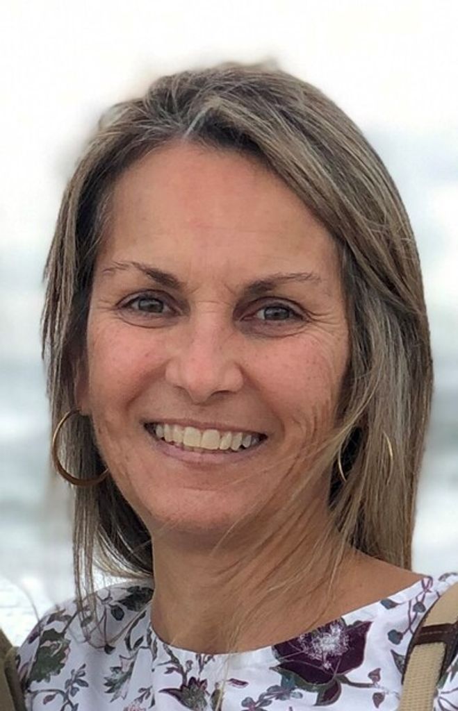 Michelle L. Fernandes Profile Photo