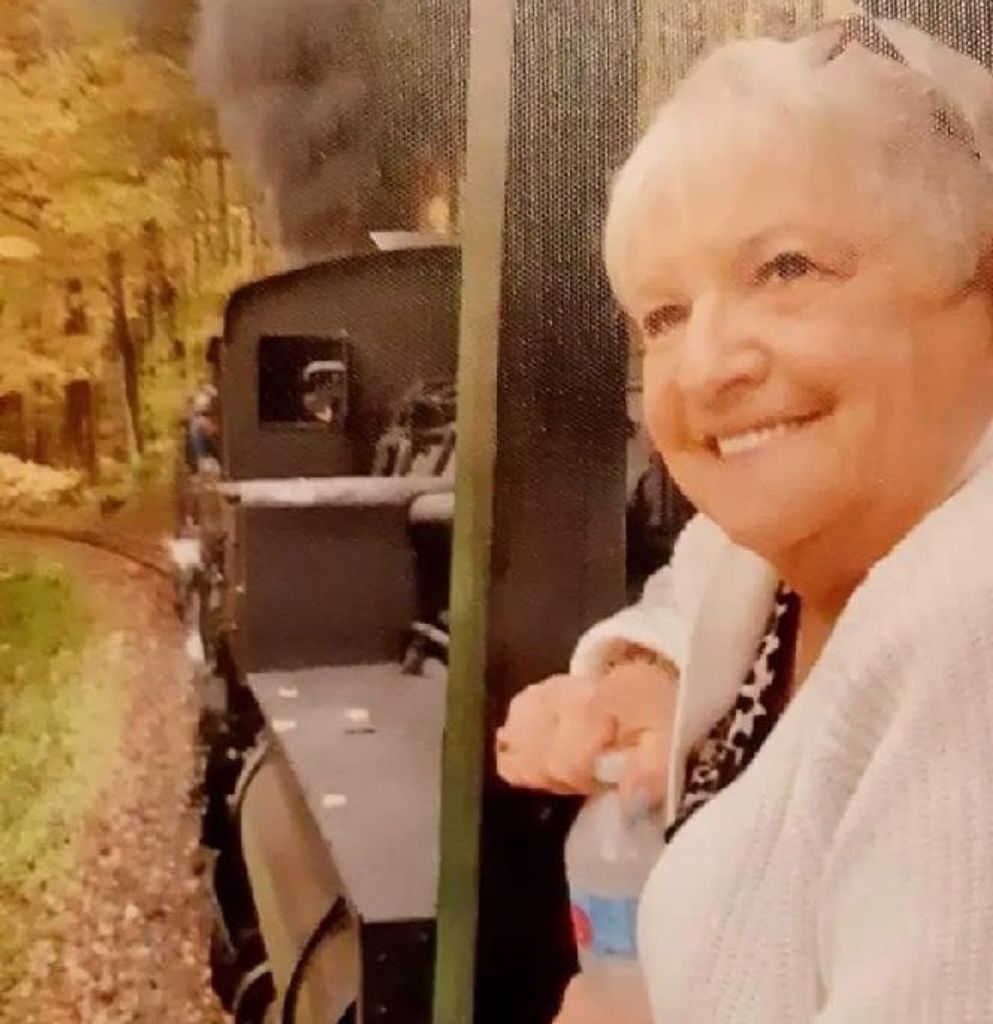 Maryjo Walker Profile Photo