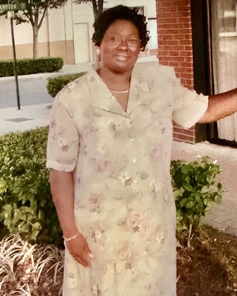 Barbara “Tee Wee” Hoyle Profile Photo