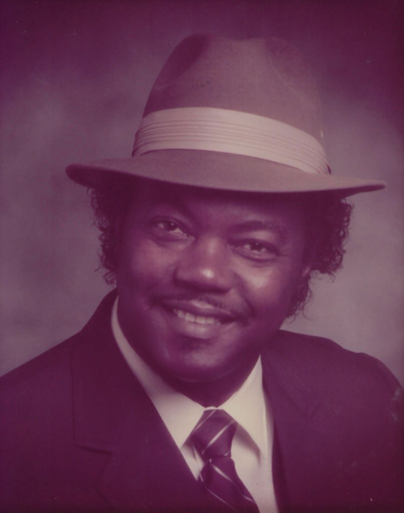 Luther Hull Profile Photo