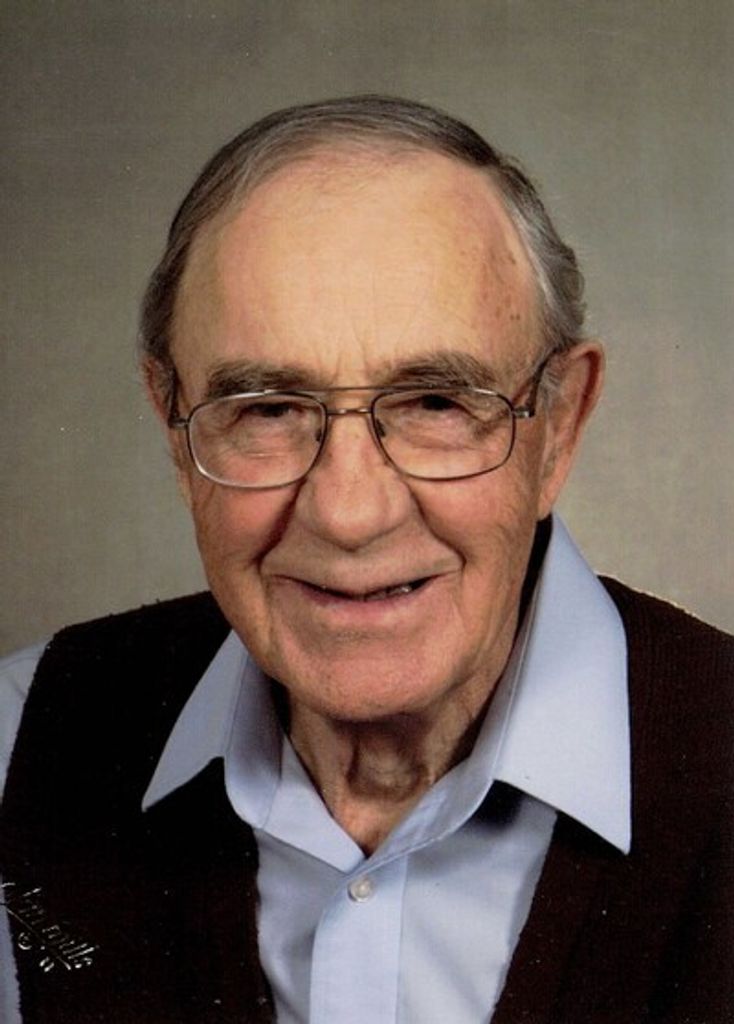 Donald Hall Profile Photo