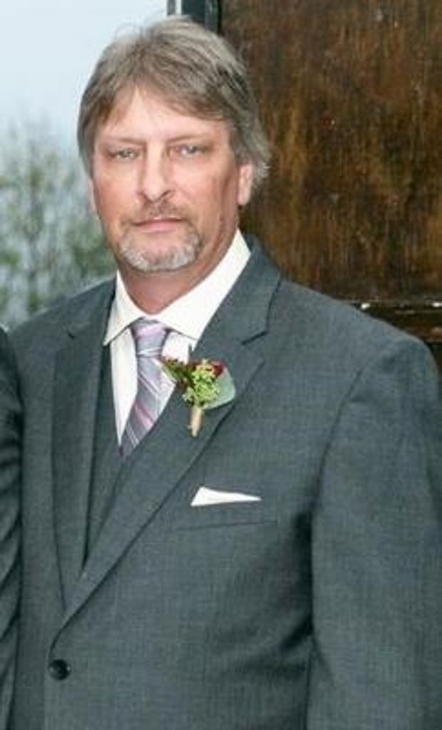 Michael Wayne Hilliard Profile Photo