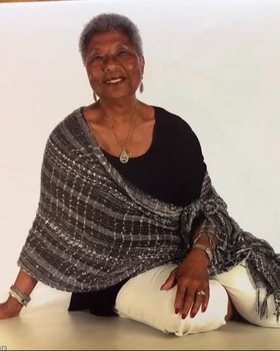 Eva Greaves's obituary image