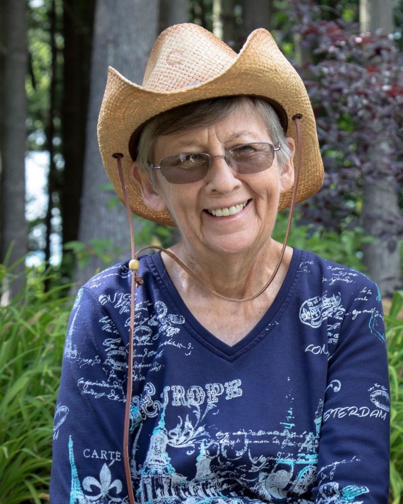 Carol June Minarik Profile Photo
