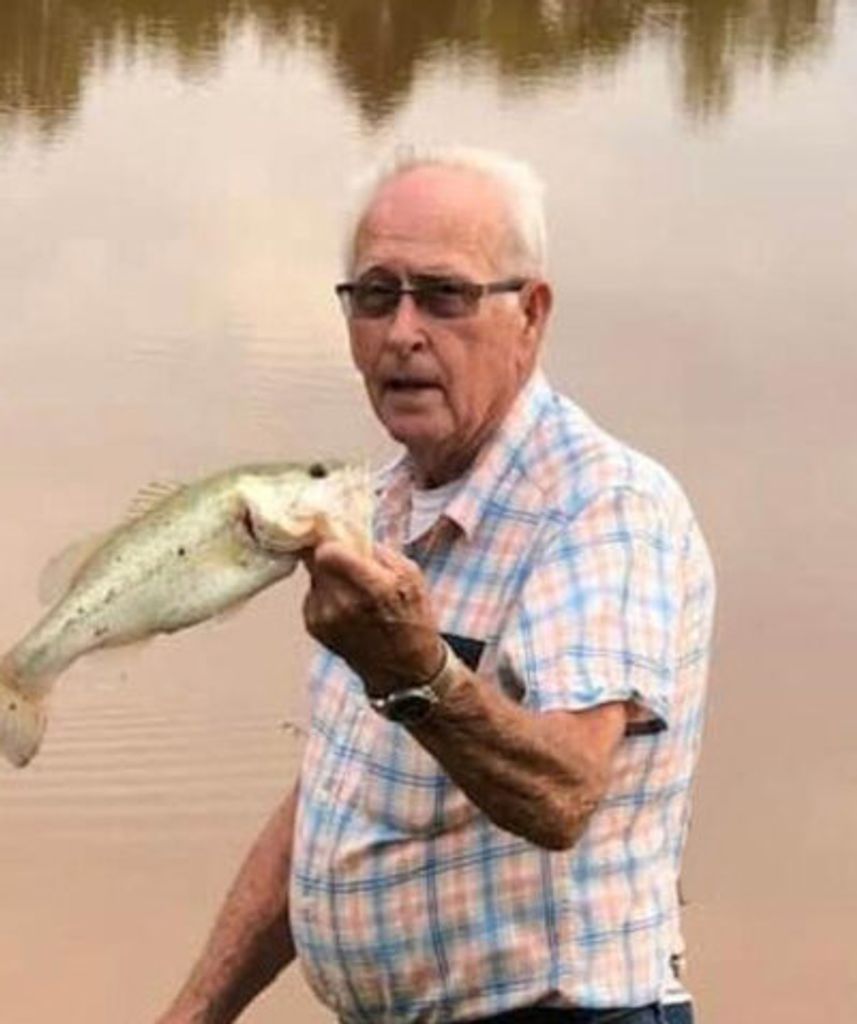 Tom Mayhew Profile Photo