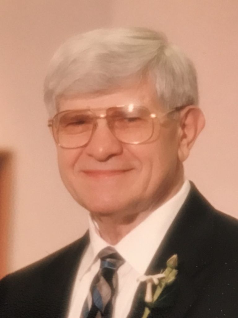 Robert E Orr