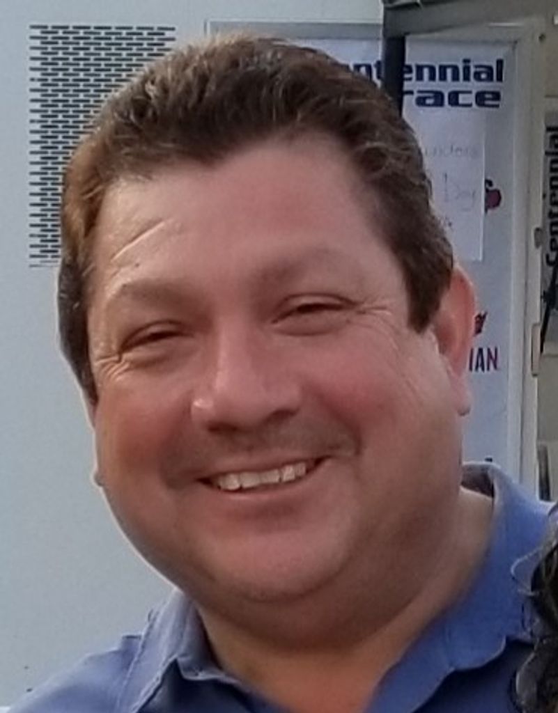 Ricardo "Ricky" Davila