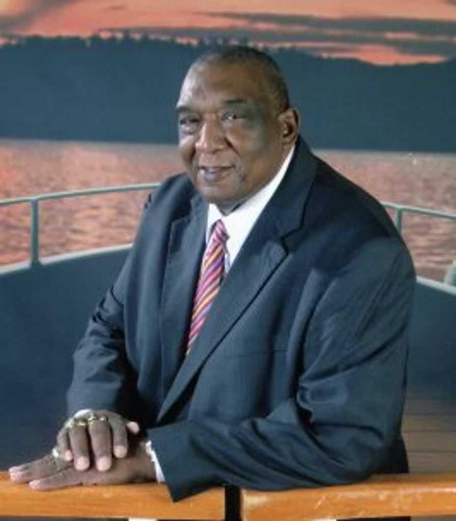 Louie  Golden