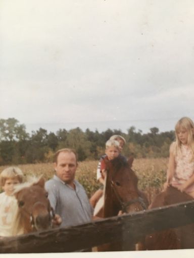 Virgil Elmer Siewert photo gallery thumbnail 173 of 202