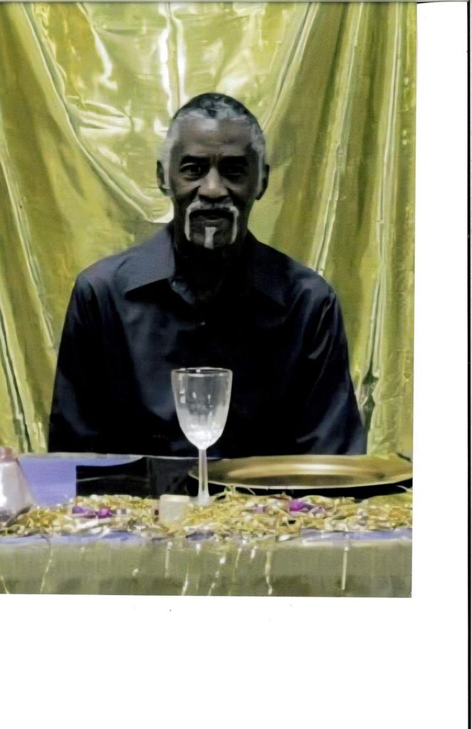 Robert Lee Adams Profile Photo