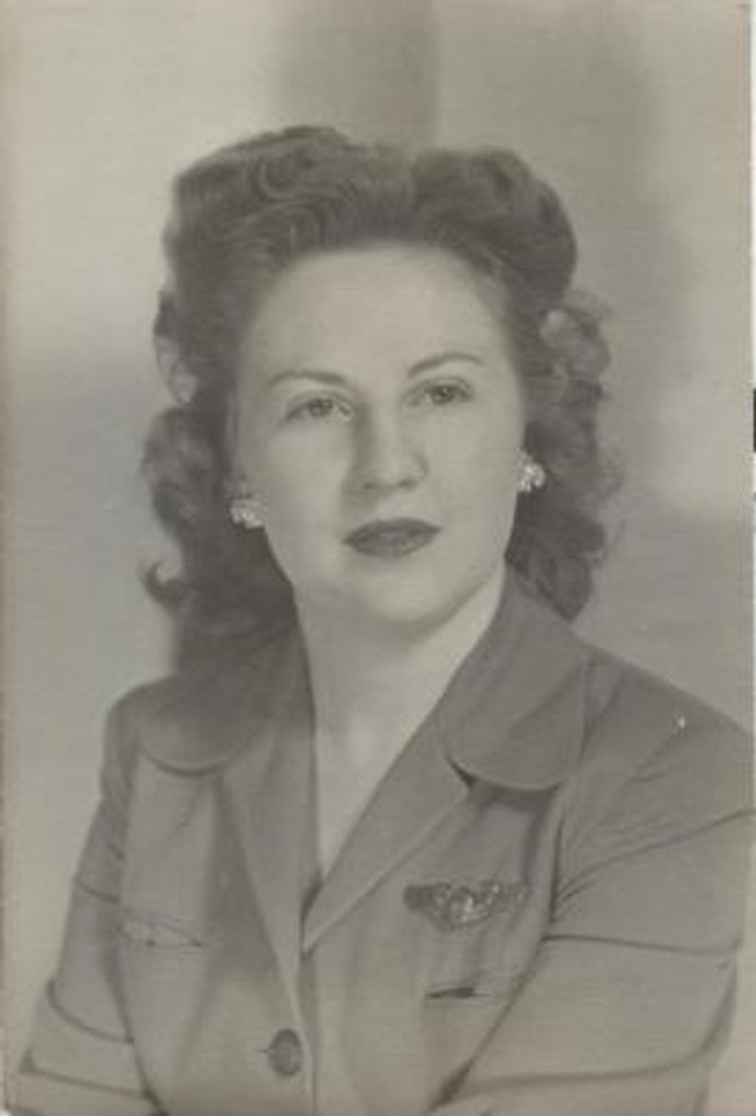 Gibson, Nina Louisa "Lou"