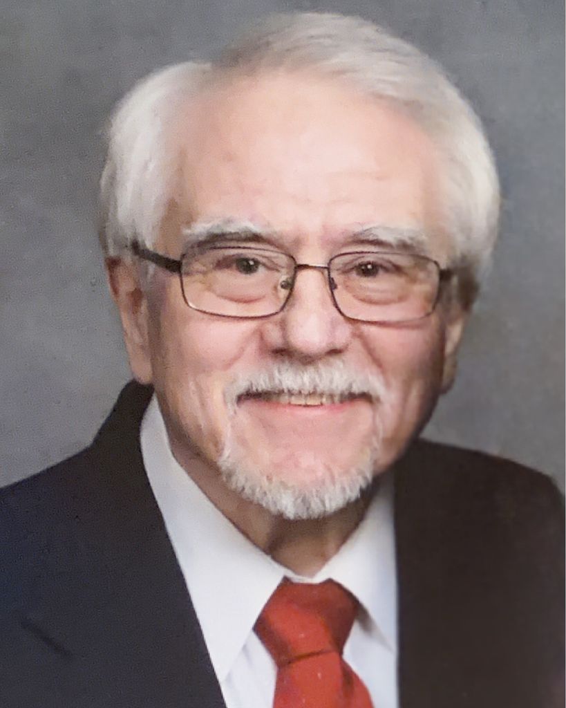 Louis “Mike” Vasas Profile Photo