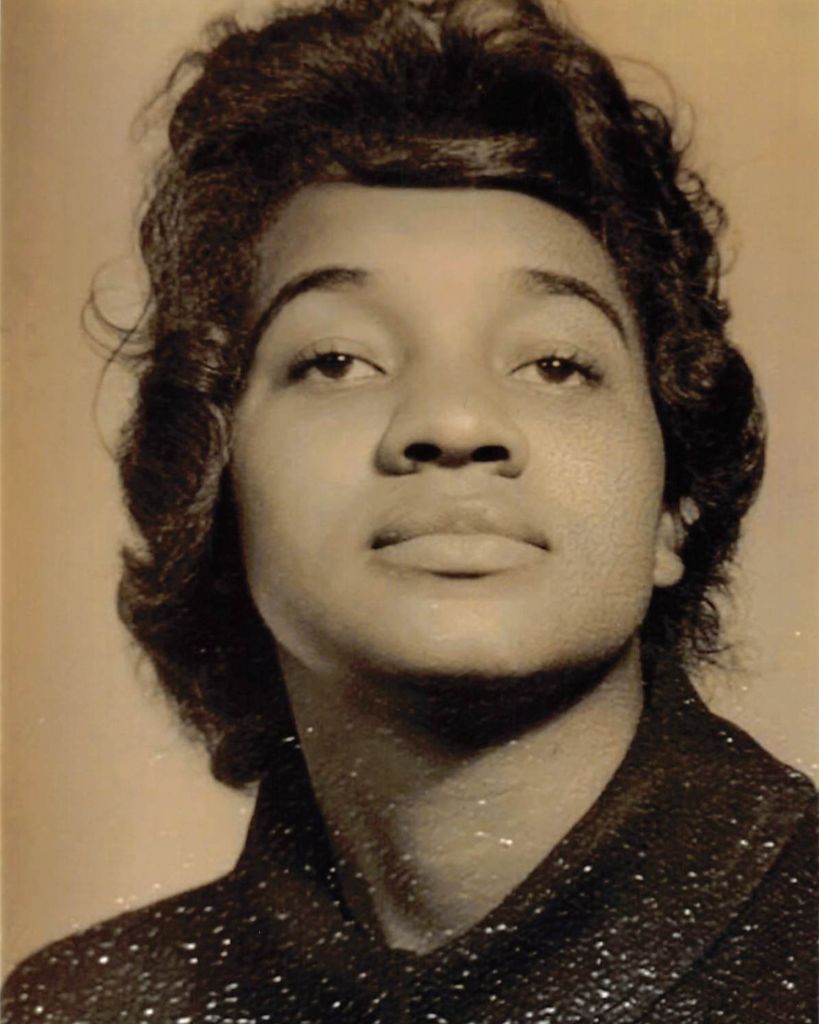 PAULINE ROBINSON Profile Photo