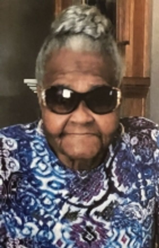 Lucille (Johnson) Thomas