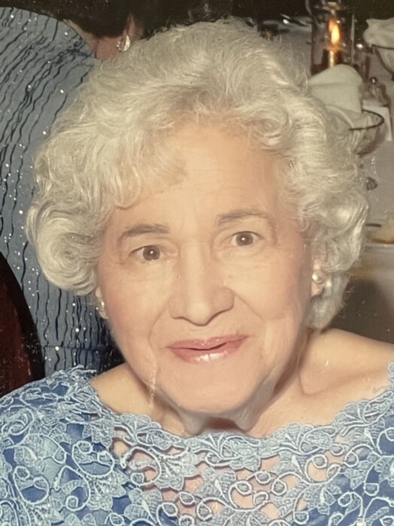 Helen G Vitakis (Koukouvitakis) (Nee: Nicolozakes)