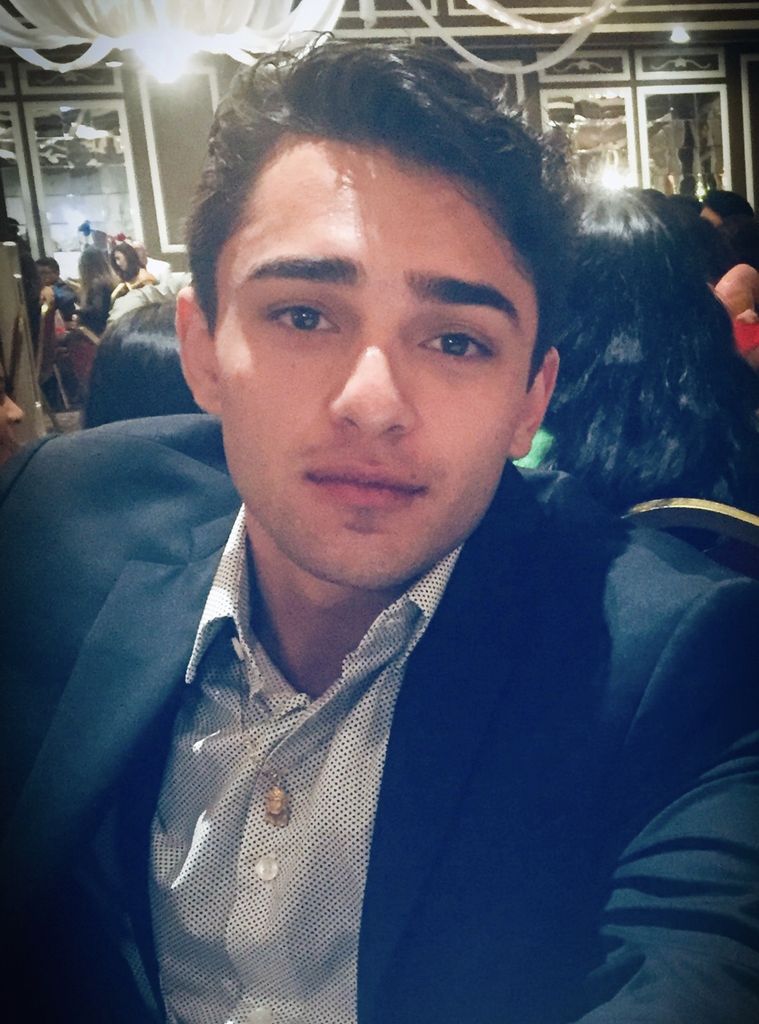 Ernesto Carrera Iii Profile Photo