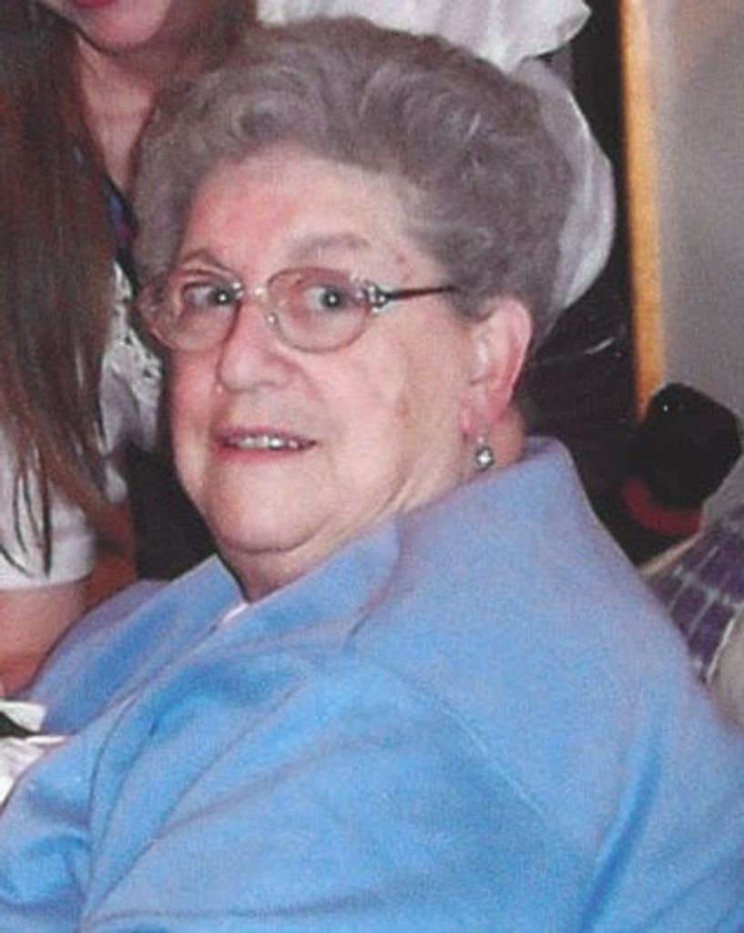 Shirley Lou Yeakle
