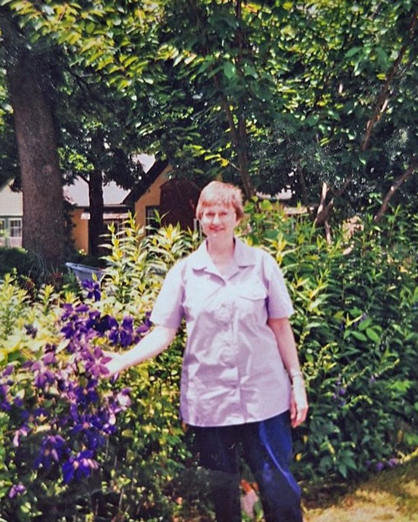 Barbara E Schilousky