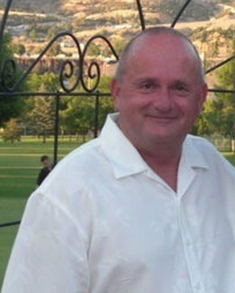 Robert David Hull Profile Photo