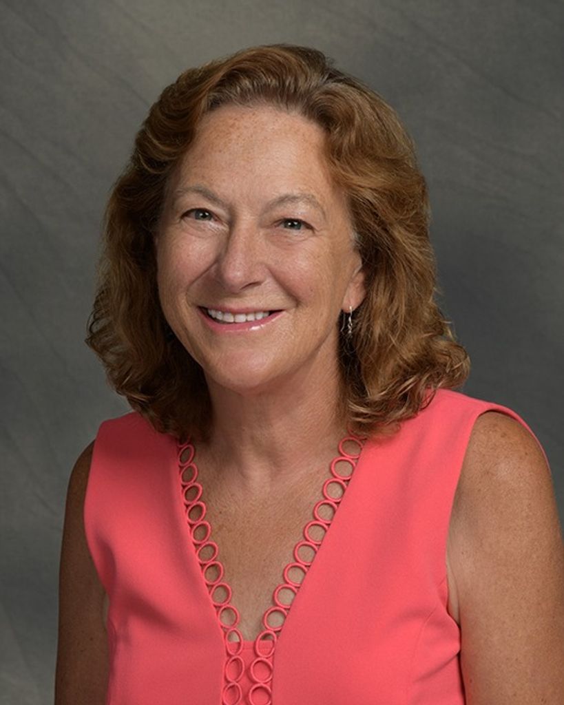 Sharon Libell Leenhouts Profile Photo