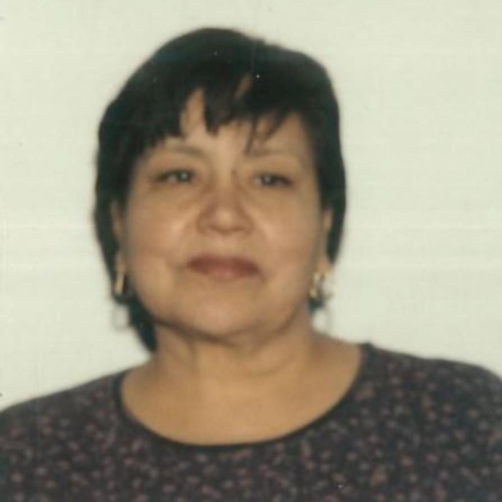 Maria Esther Flores
