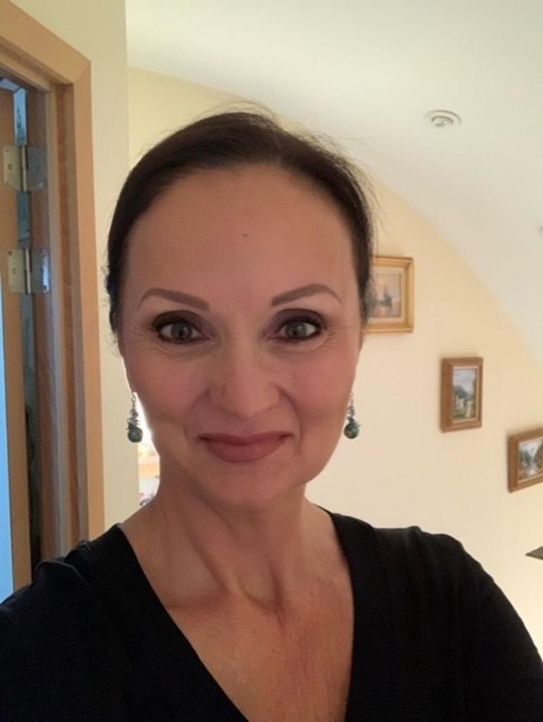 Lorraine Zangerle Profile Photo