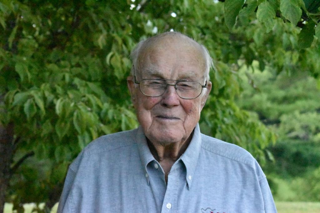 Robert "Bob" E. Foster Profile Photo