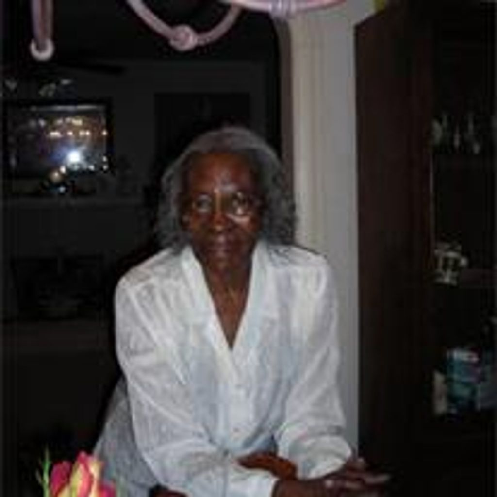 Geneva Lyons Hunt