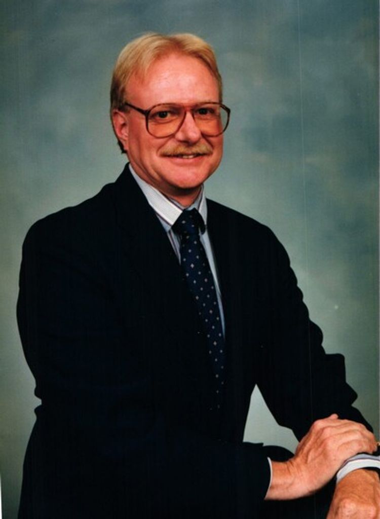 Glenn Paul Lay Profile Photo