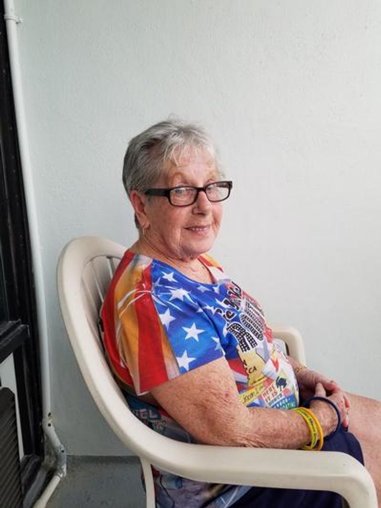 M> Carolyn Wood Beech Profile Photo