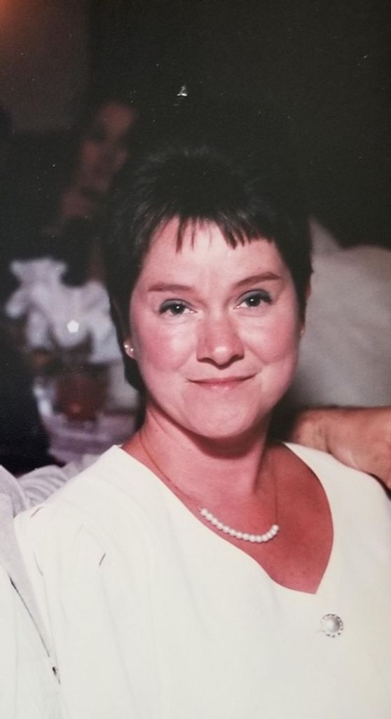 Lauretta Lay Profile Photo
