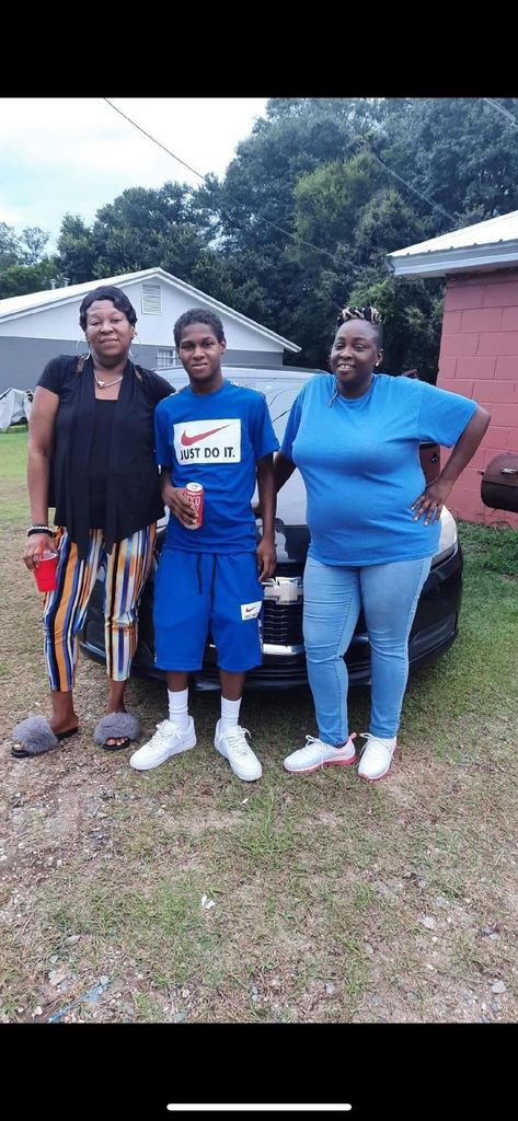 De'Eric Adams Profile Photo