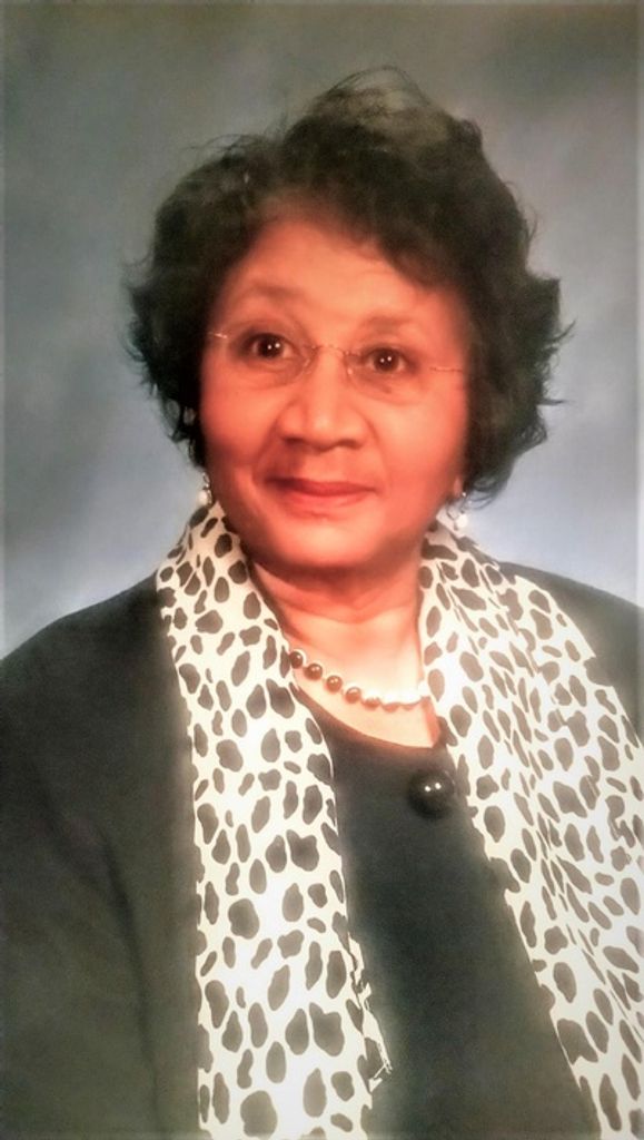 Louise Jones Profile Photo