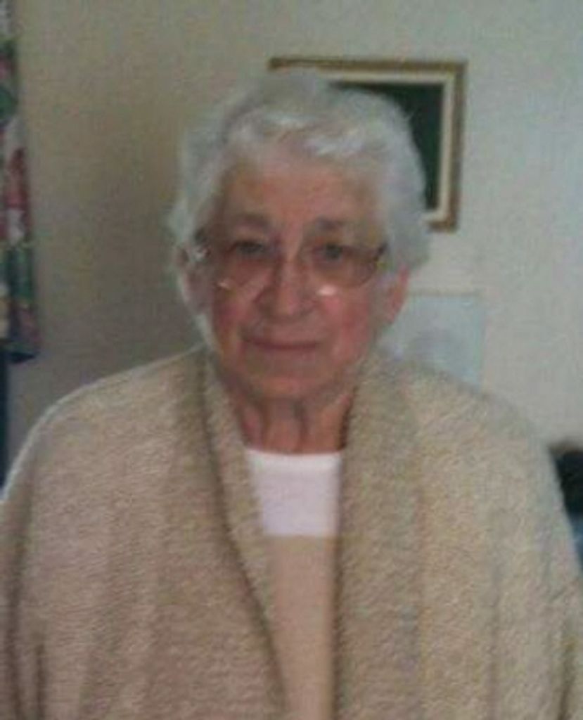 Joan Walker Profile Photo