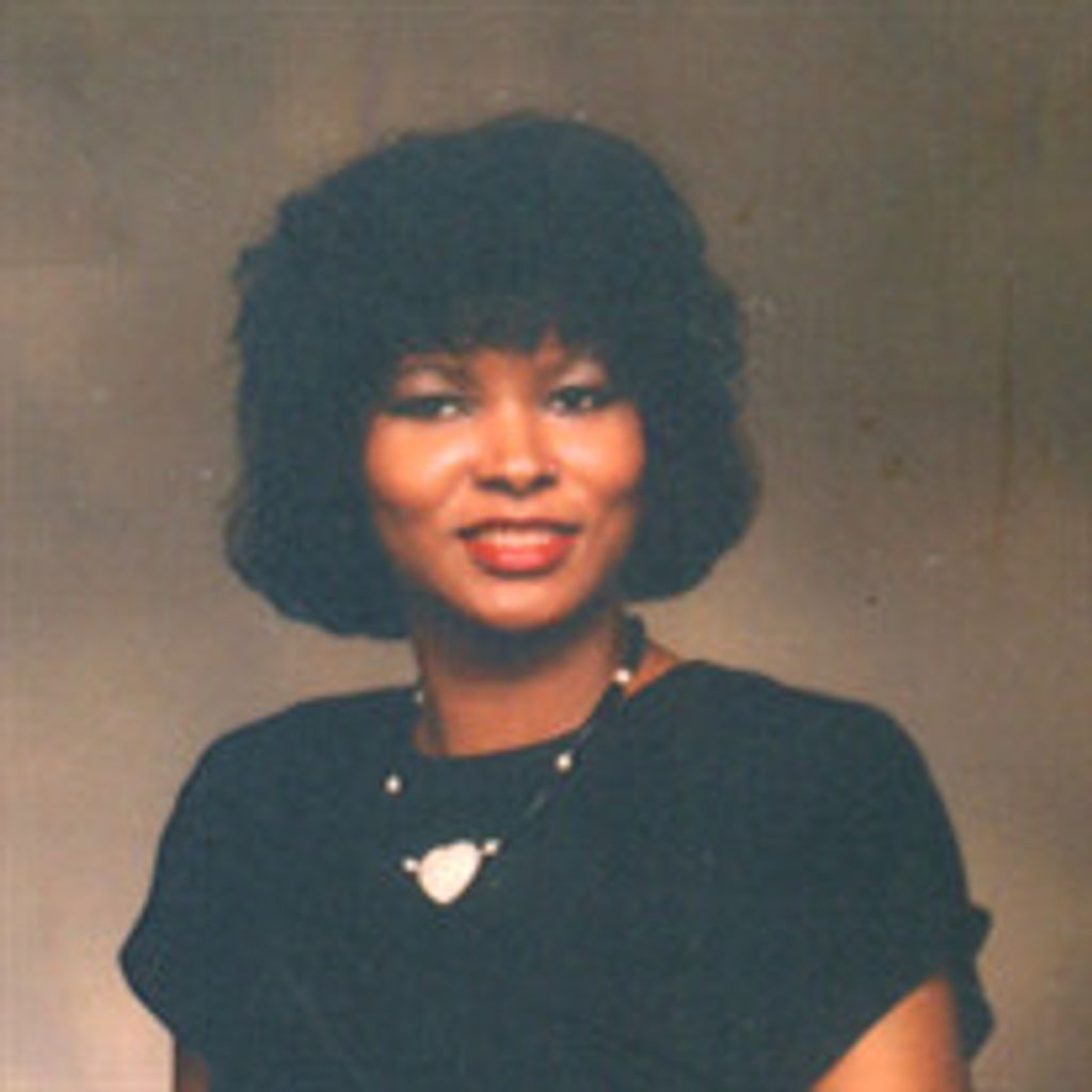 Ms Lillie Roberts Profile Photo