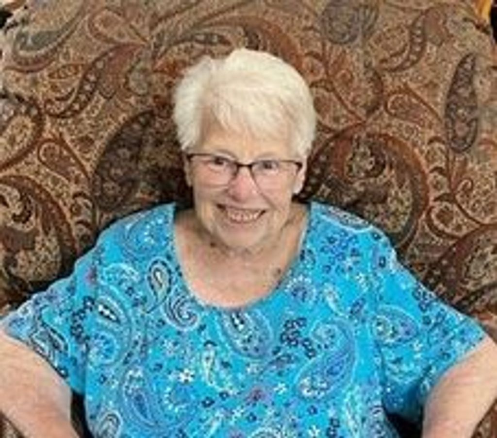 Mary Lou Pesznecker Profile Photo