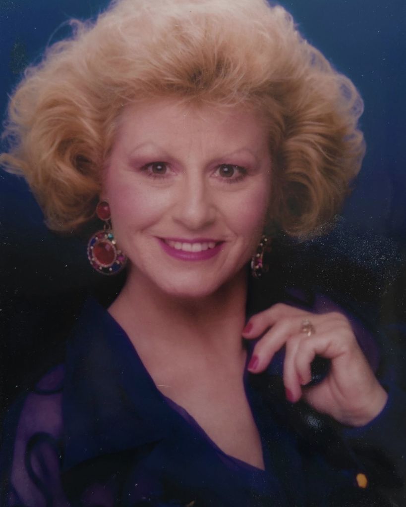 Lois Marie Reeves (Plainview) Profile Photo