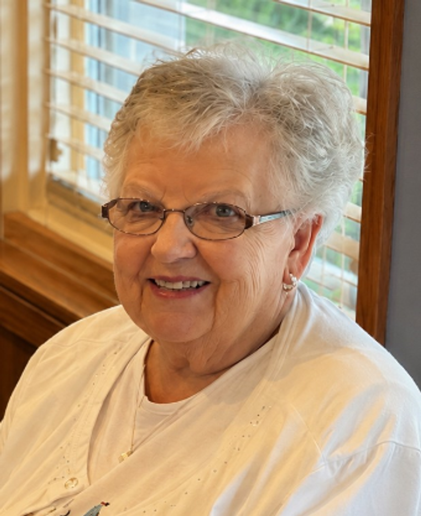 Mary Beth Carlson Profile Photo