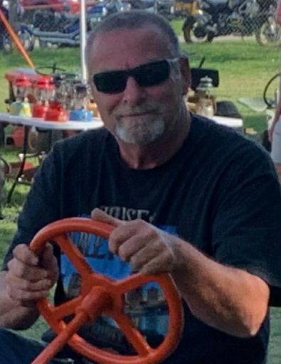 Charles "Chuck" Audrey Ernst Profile Photo