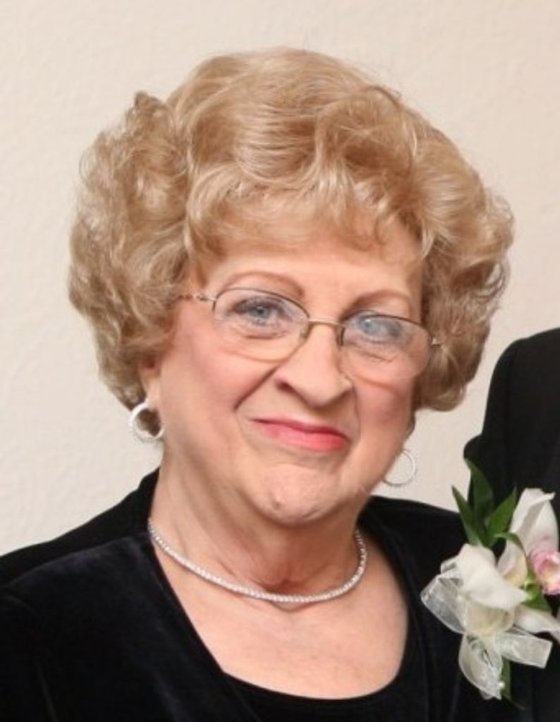 Donna J (Himmelein)  Levanduski Profile Photo