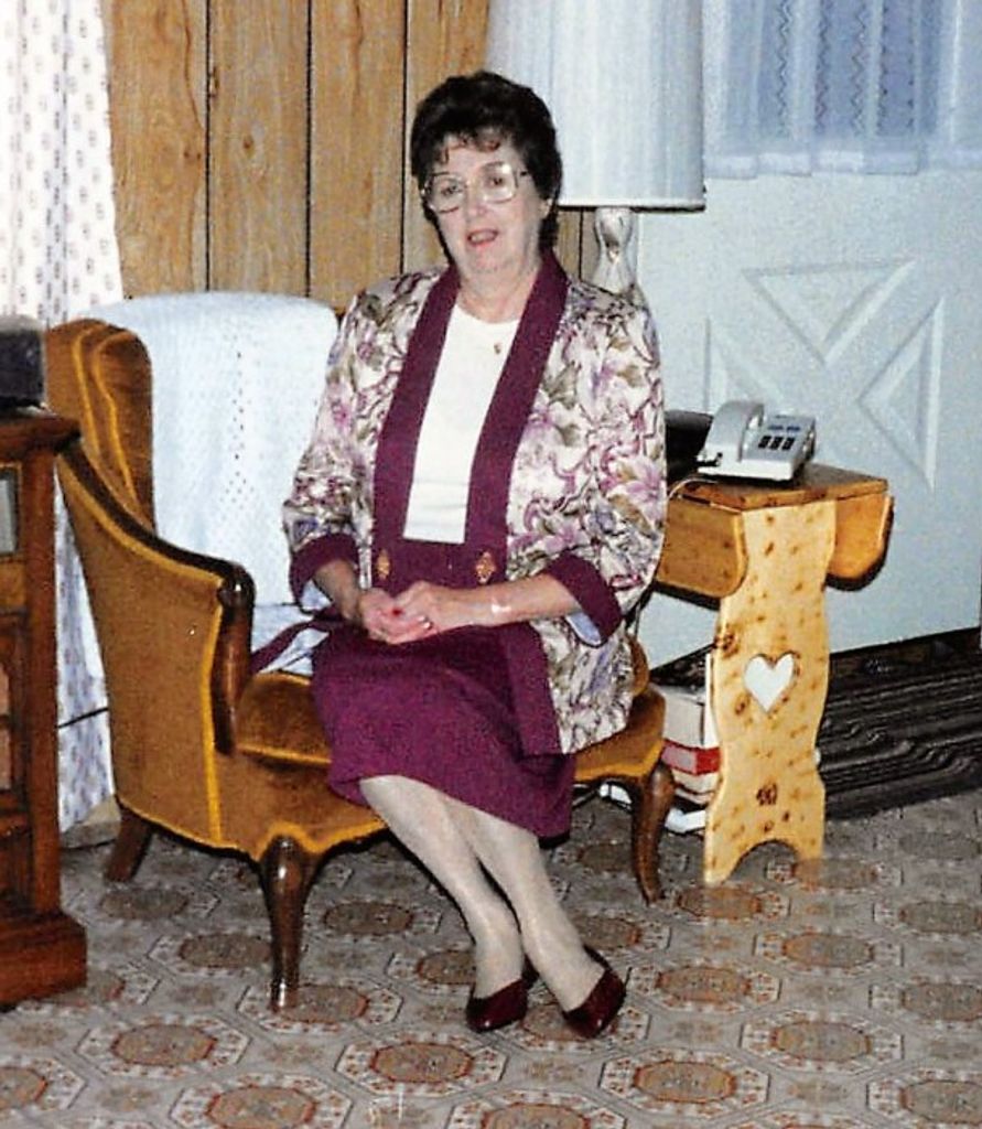 Helen M. (Kerr)  Thomas