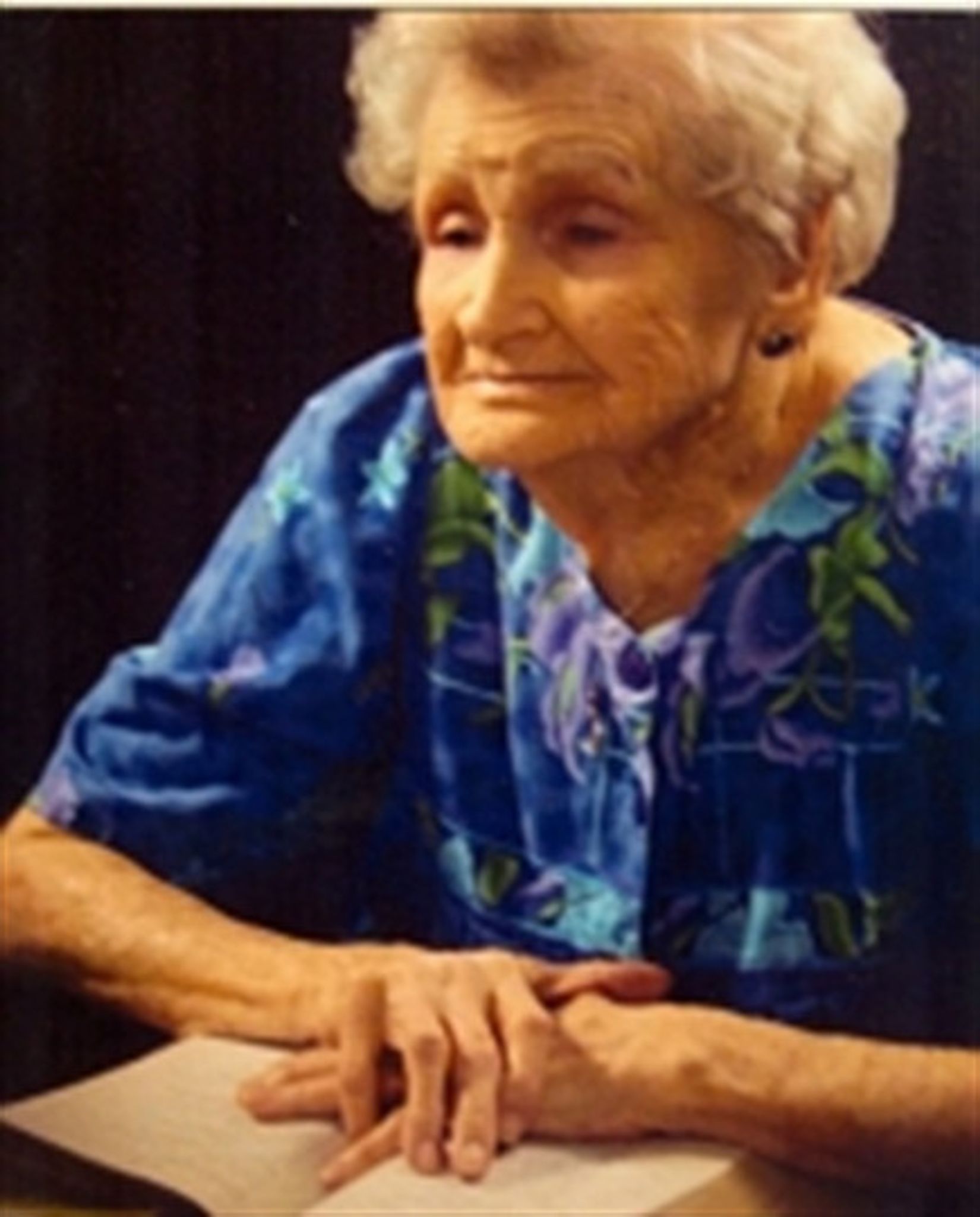 Minnie Barbra Morvent photo gallery image 1 of 2