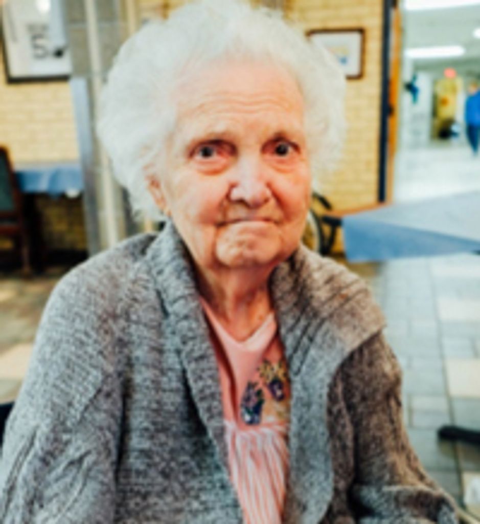 Vivian Sally Mattie Smith Profile Photo