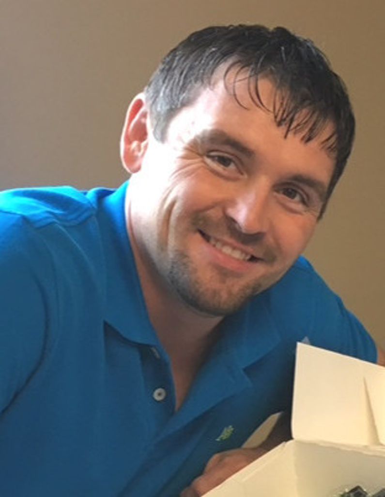 Dustin Lee Williams Profile Photo