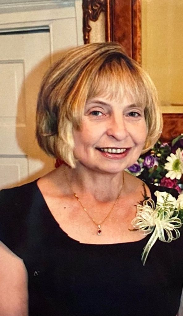 Linda (Dickson)  Davis