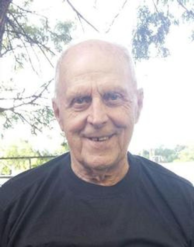 Ralph Holland Looney Profile Photo