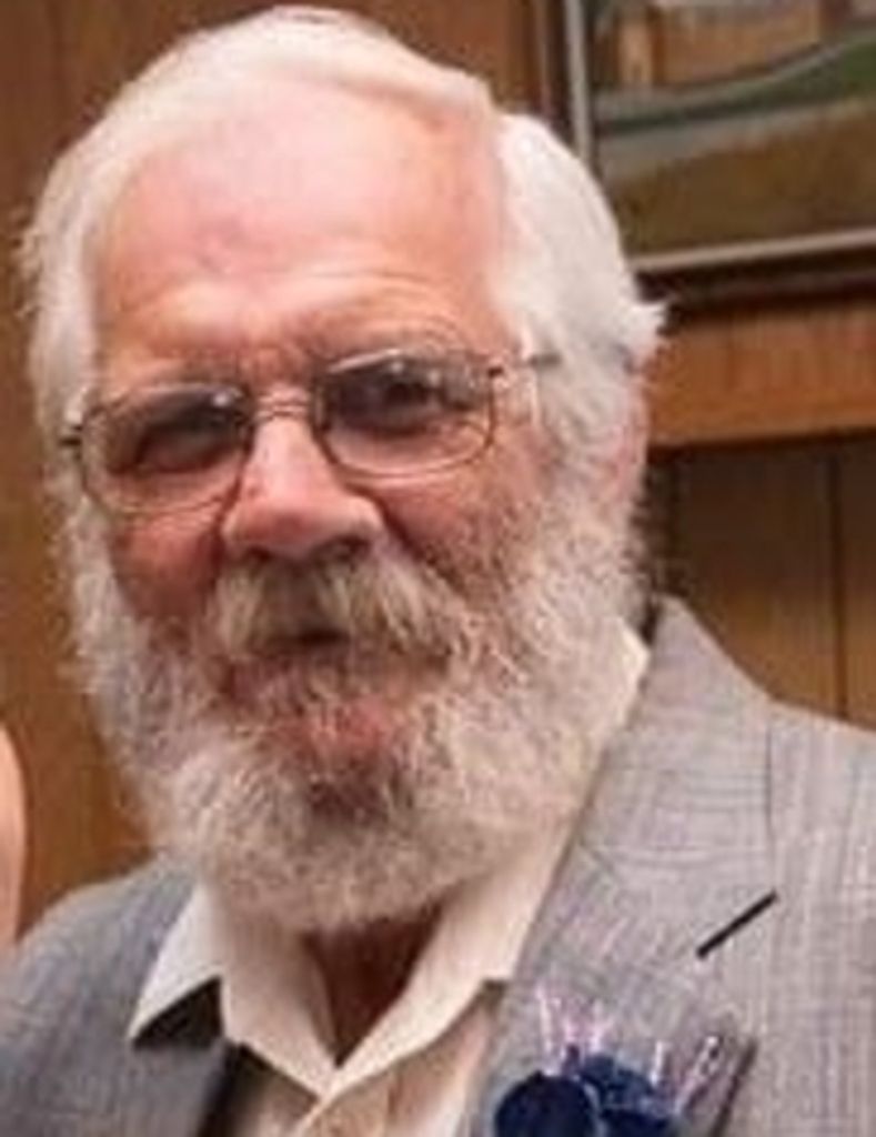 Bruce Edwin Woods