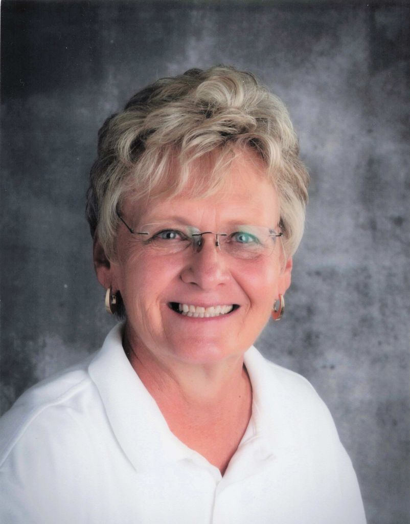 Vivian Dyer Profile Photo