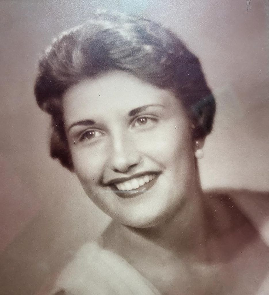 Maxine Elaine Henriksen Profile Photo